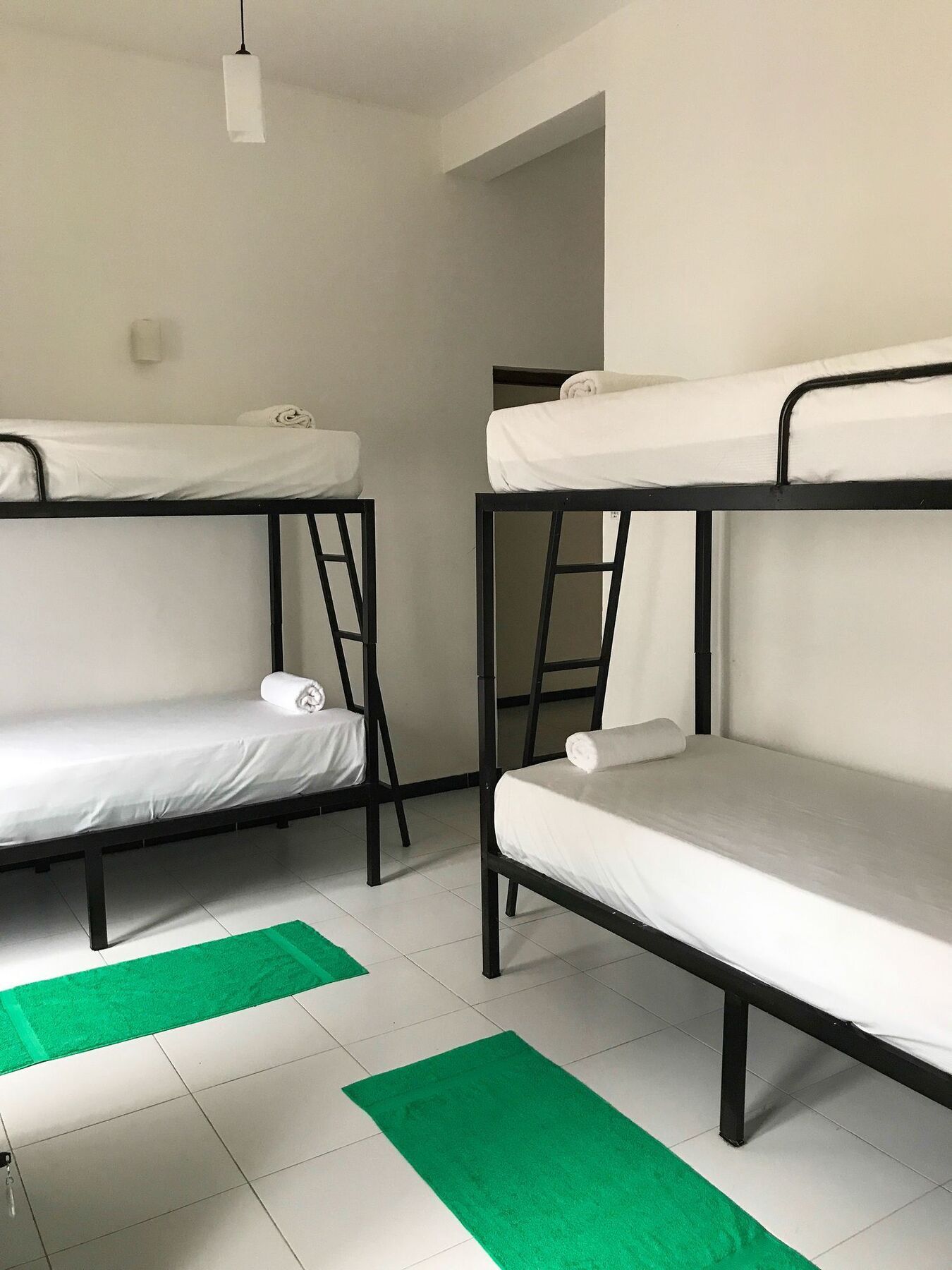 Bed & Bicycle Hostel Dehiwala-Mount Lavinia Eksteriør bilde