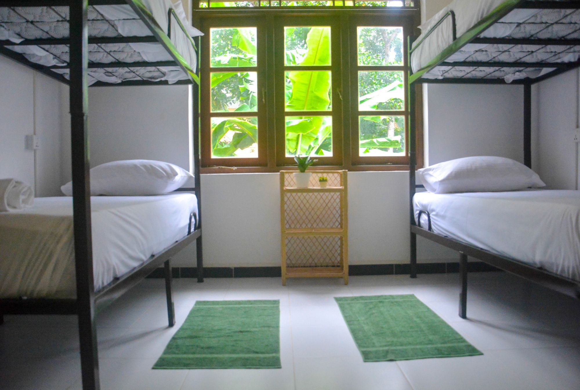 Bed & Bicycle Hostel Dehiwala-Mount Lavinia Eksteriør bilde
